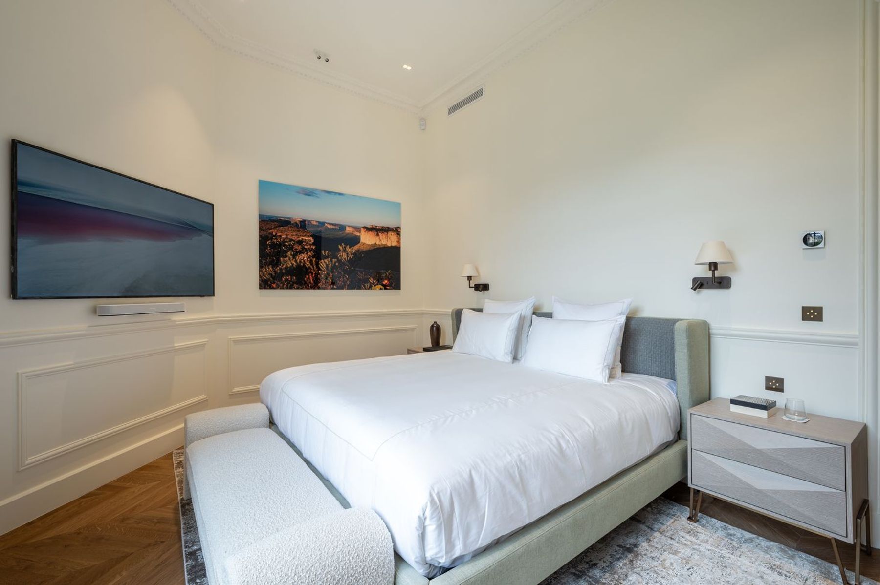 Apartment Montaigne villa photo.